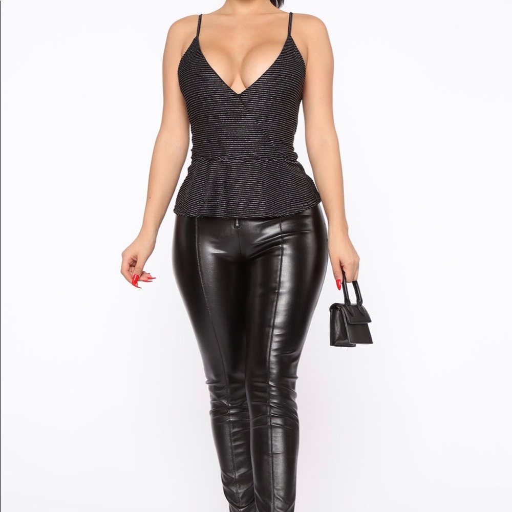 Silver/black metallic tank